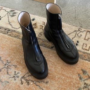 The Row Zipped boot in black leather size 39.5